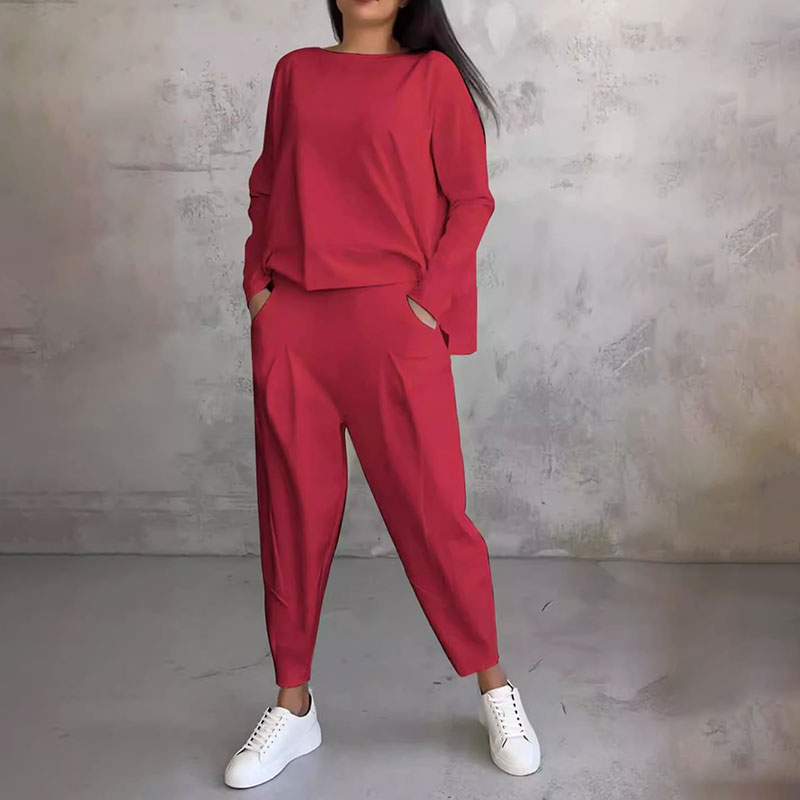 💥Limit Time 50% OFF 💕Women's 2-piece set: long-sleeved round neck top + pants🧥+👖