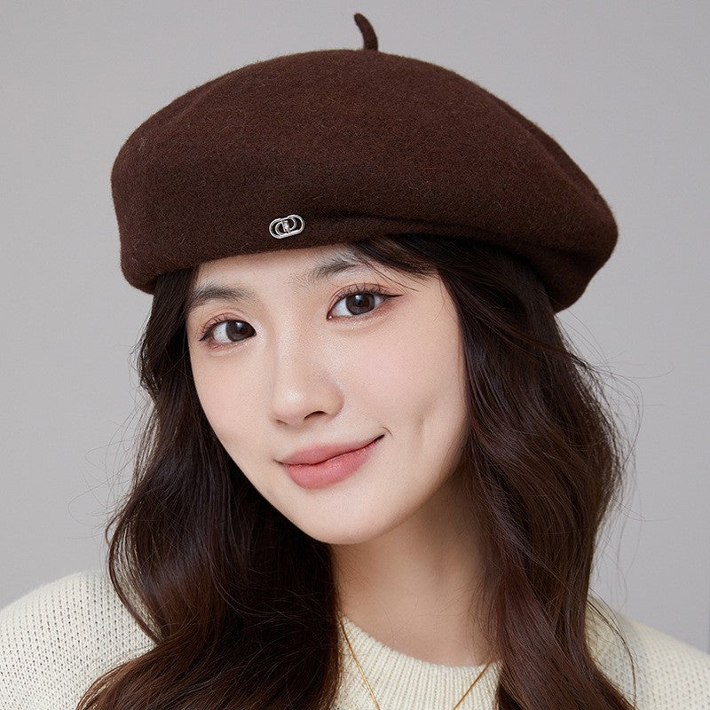 Women's fall and winter retro literary hundred with warm berets